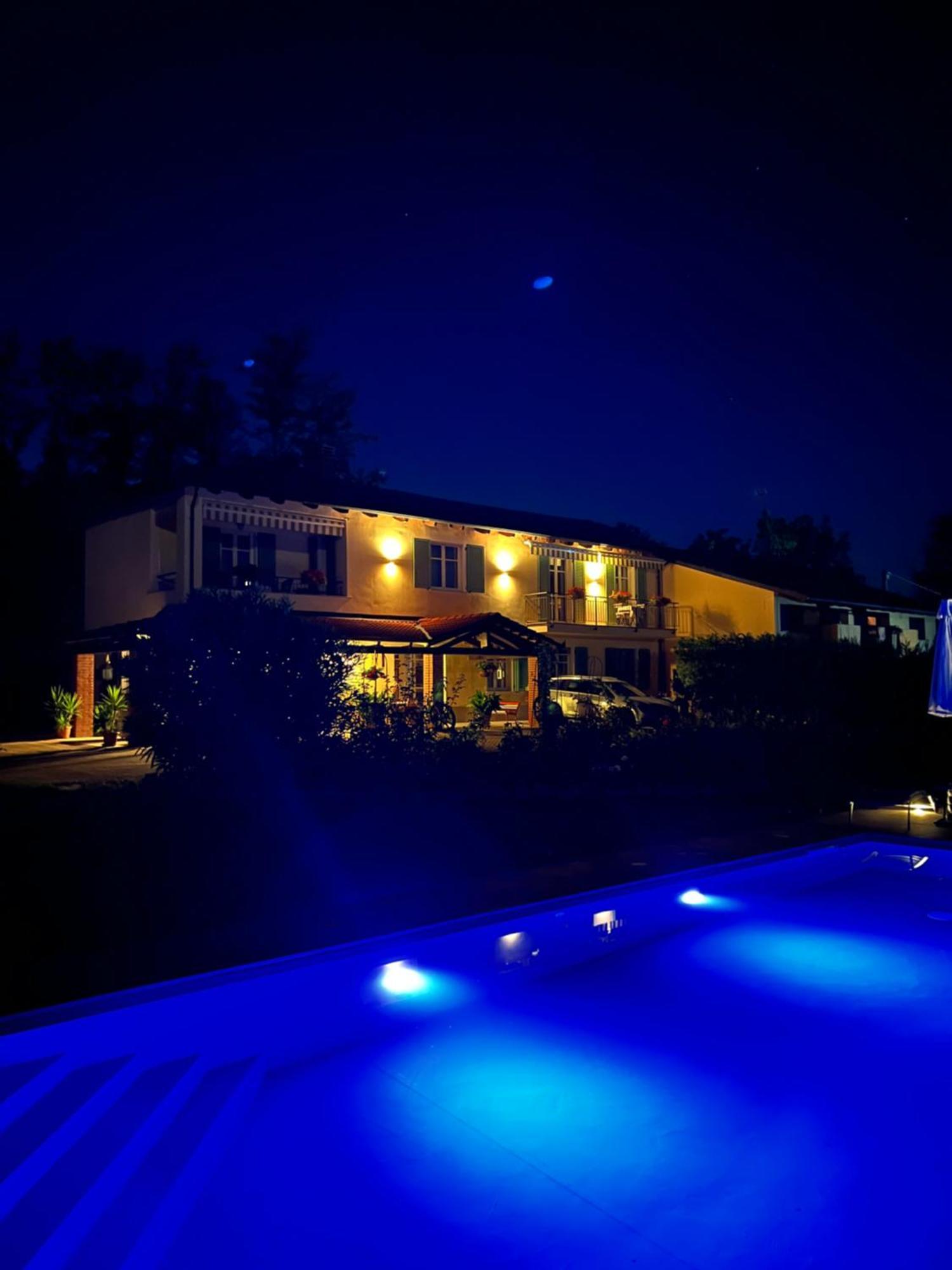 Bed and Breakfast Cascina Il Volo à Moncalvo Extérieur photo